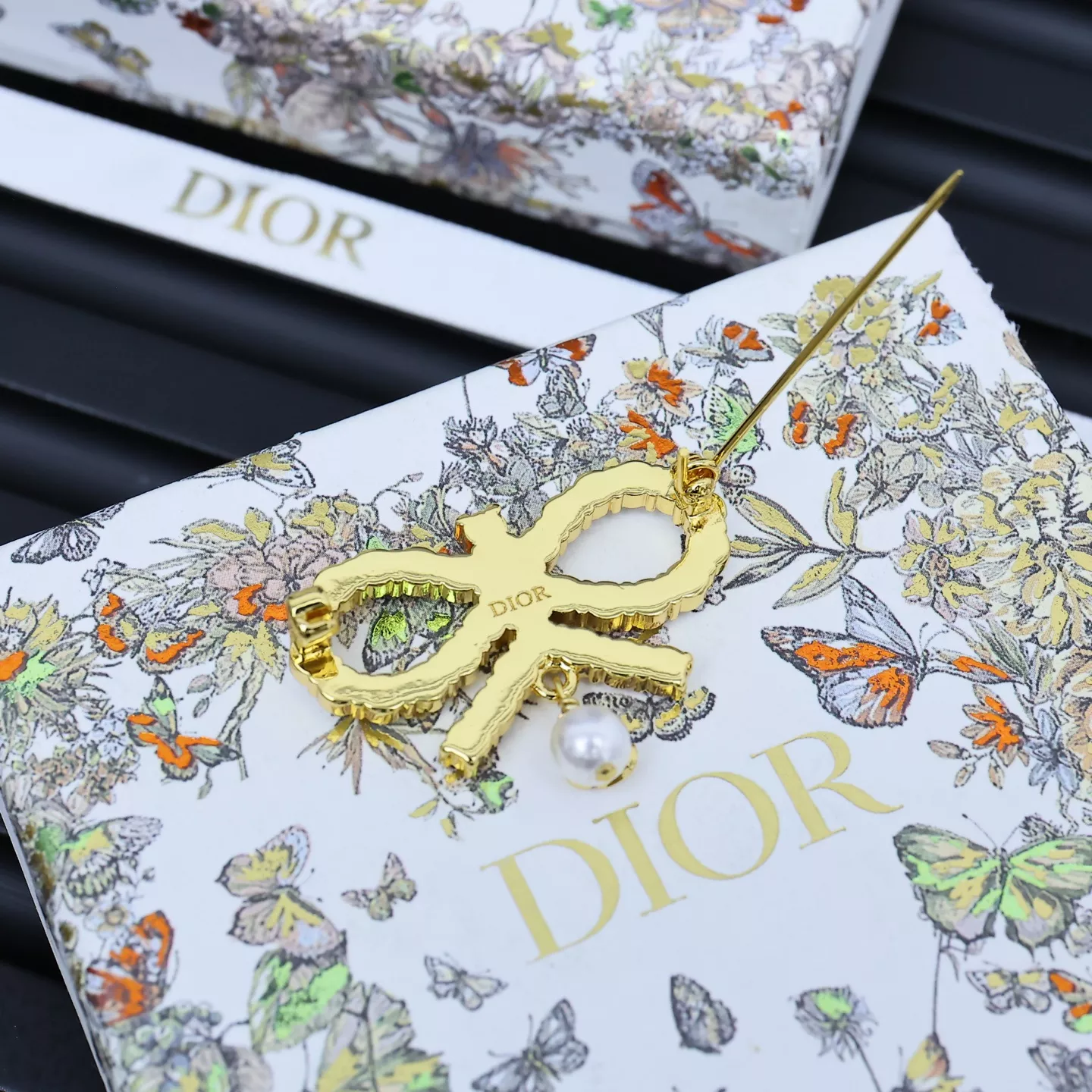 Christian Dior Brooches For Women Bold 2528