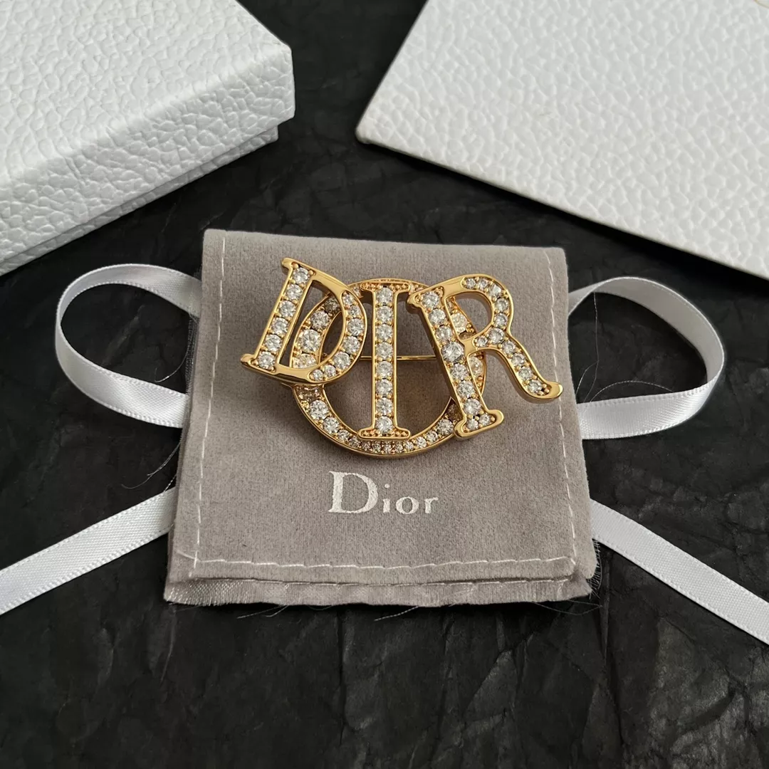 Christian Dior Brooches For Women Flexible 4030
