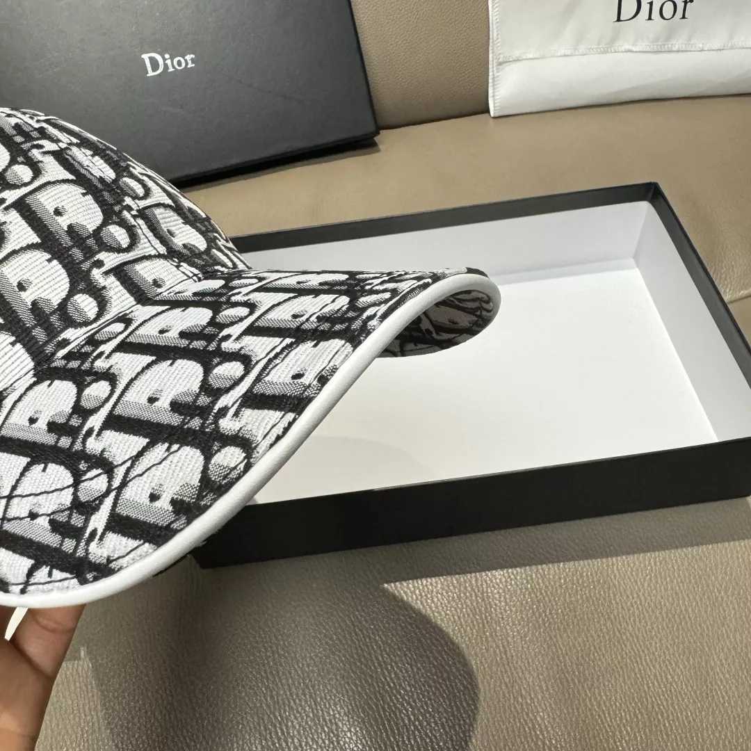 Christian Dior Caps Breathable 3070