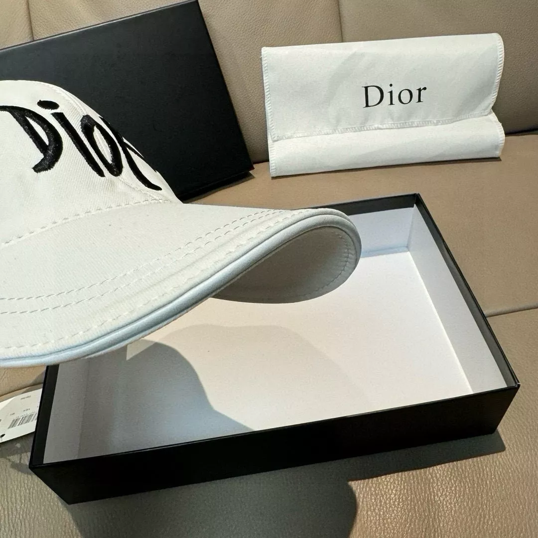 Christian Dior Caps Breathable 7572