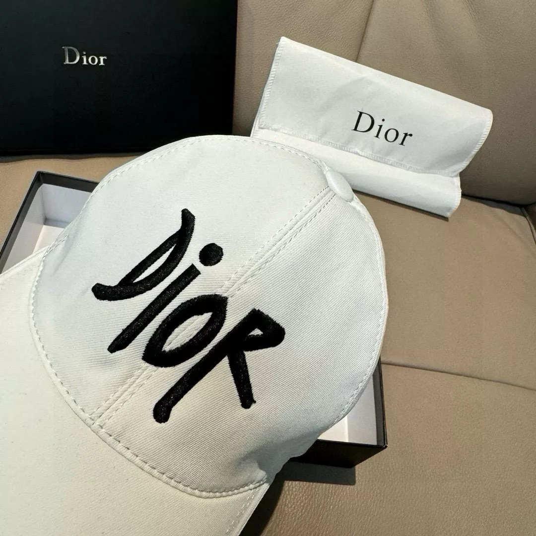 Christian Dior Caps Breathable 7572