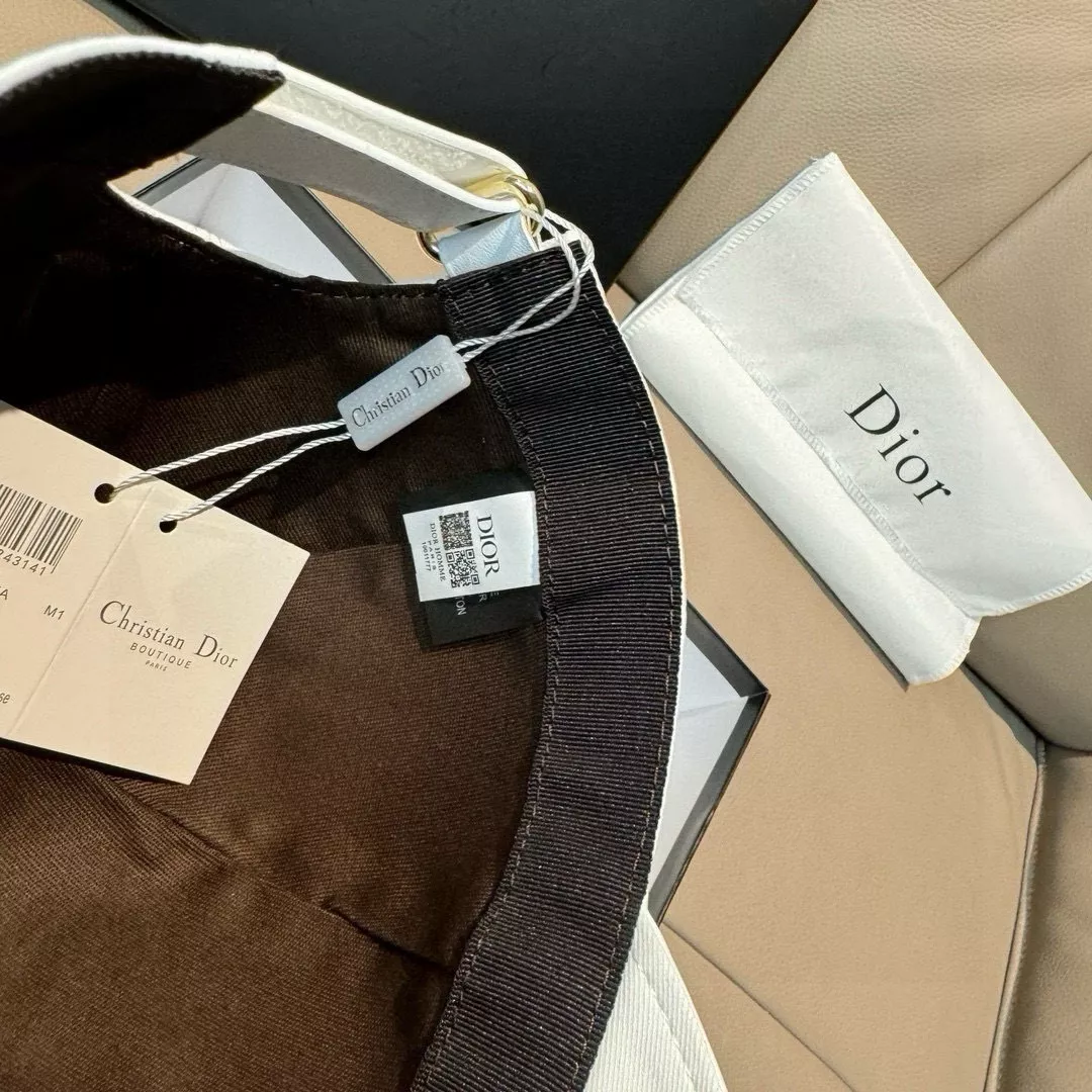 Christian Dior Caps Breathable 7572
