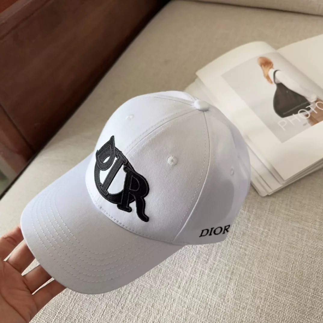 Christian Dior Caps Bright 6413