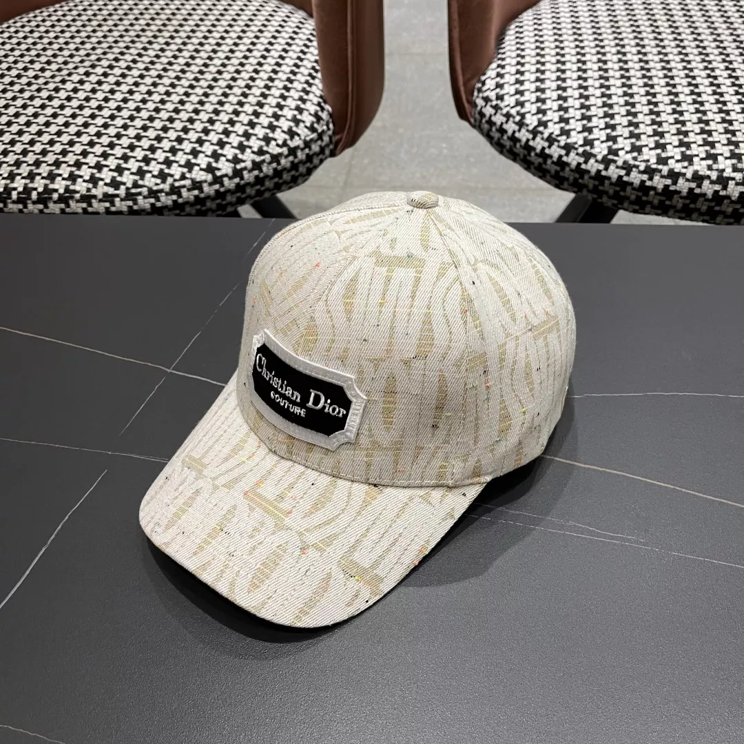 Christian Dior Caps Bright 7328
