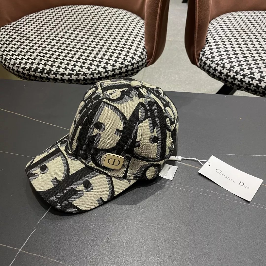 Christian Dior Caps Classic 7236