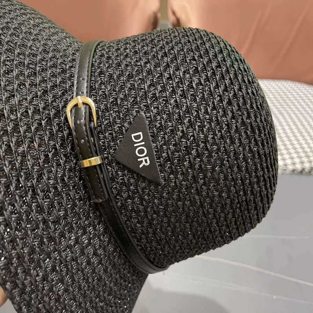 Christian Dior Caps Classic 9867
