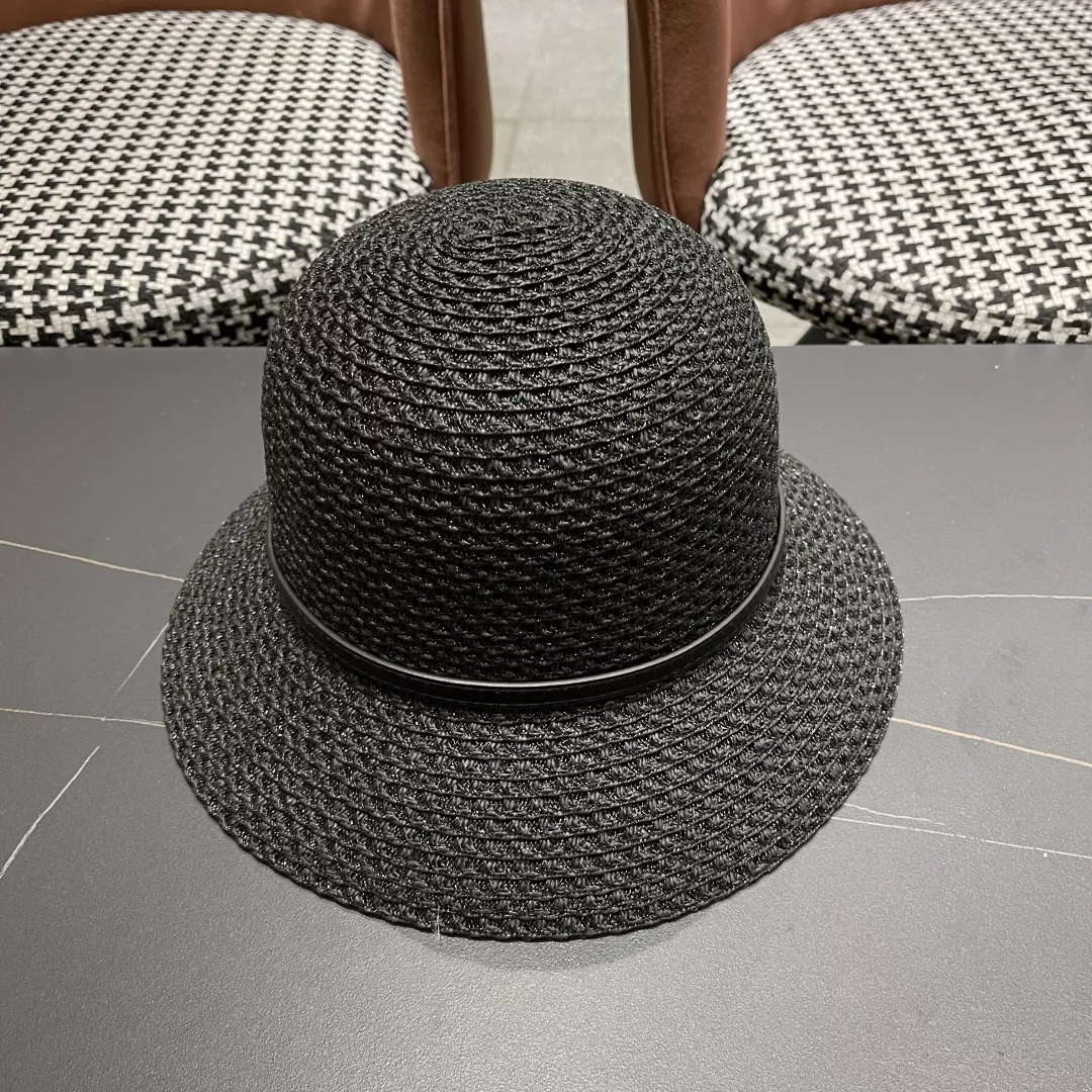 Christian Dior Caps Classic 9867