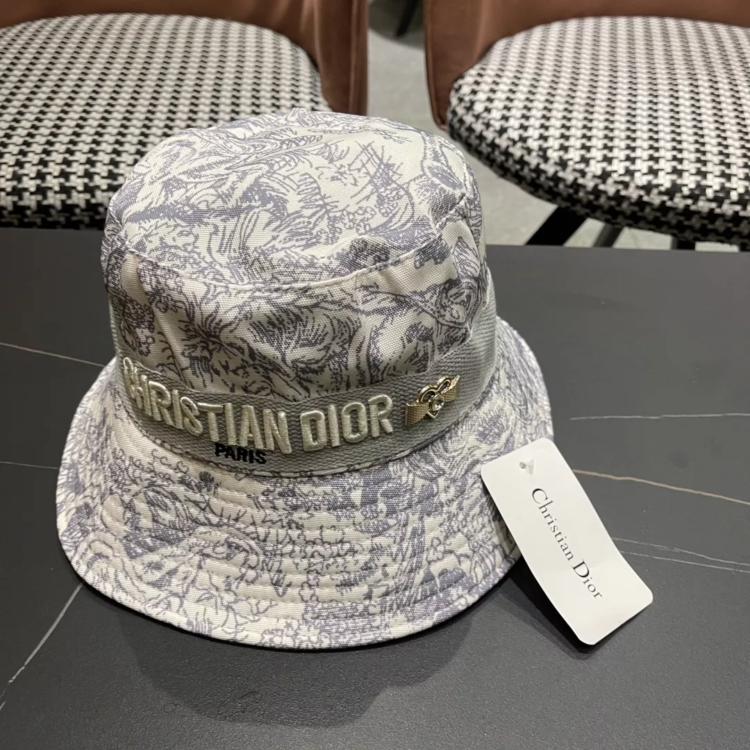 Christian Dior Caps Comfortable 2700