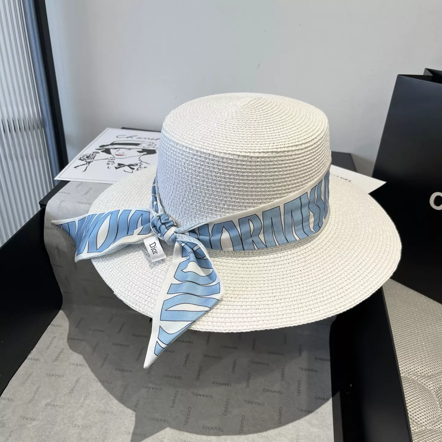 Christian Dior Caps Comfortable 3885