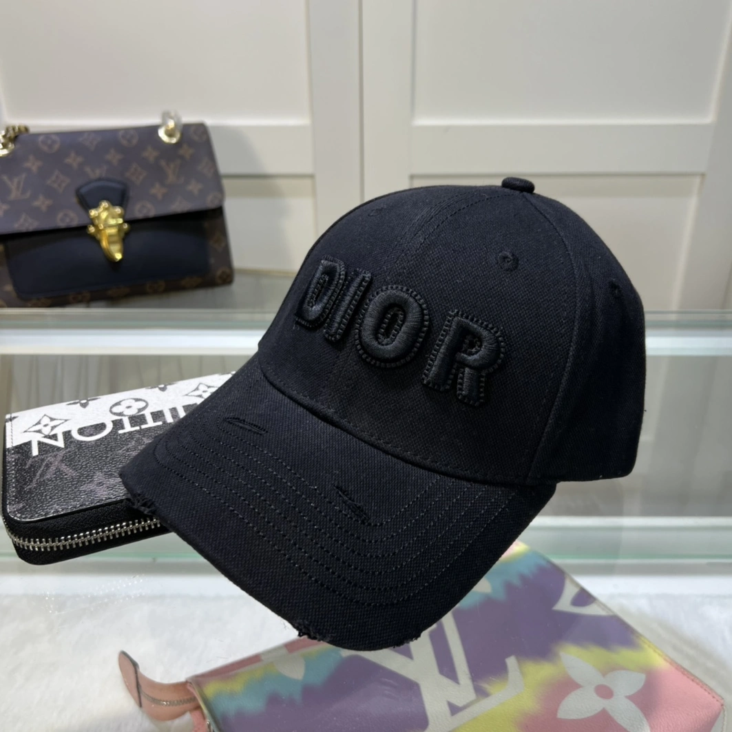 Christian Dior Caps Comfortable 5522