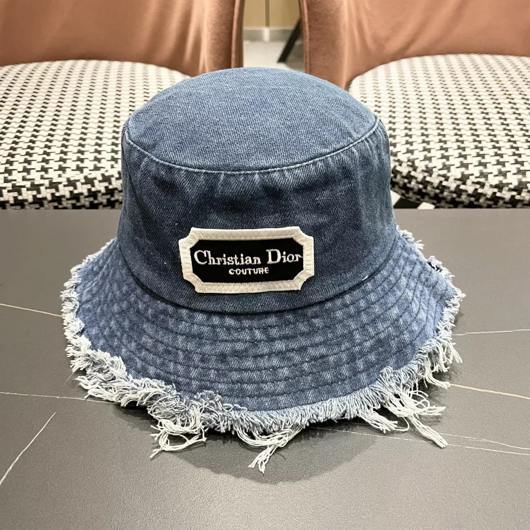 Christian Dior Caps Comfortable 6817