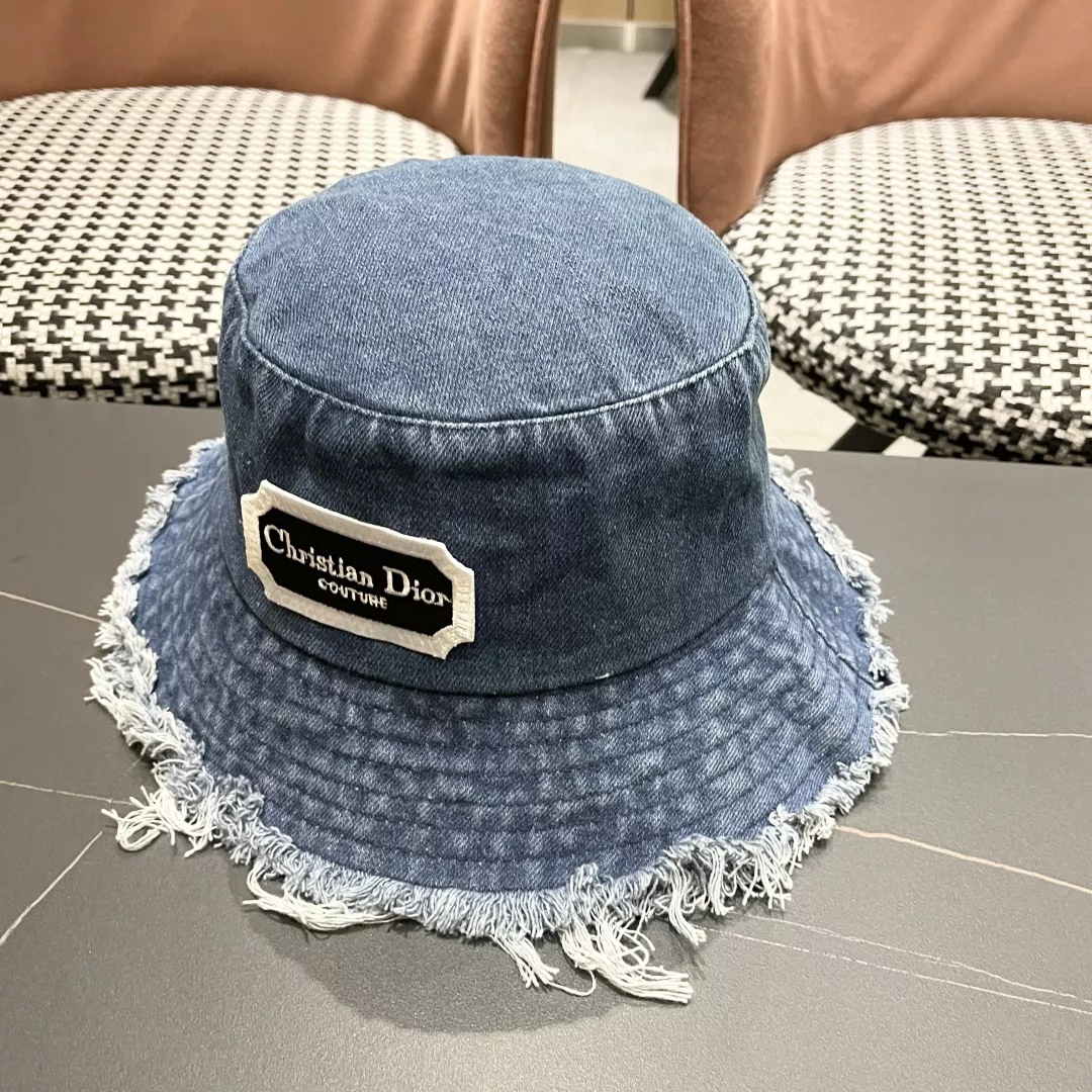 Christian Dior Caps Comfortable 6817