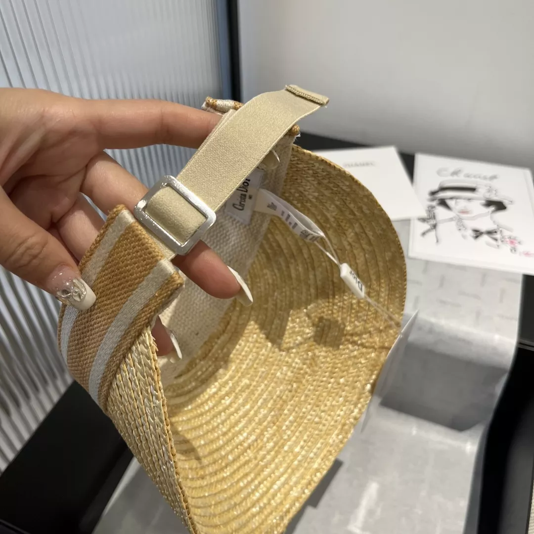 Christian Dior Caps DailyWear 2074