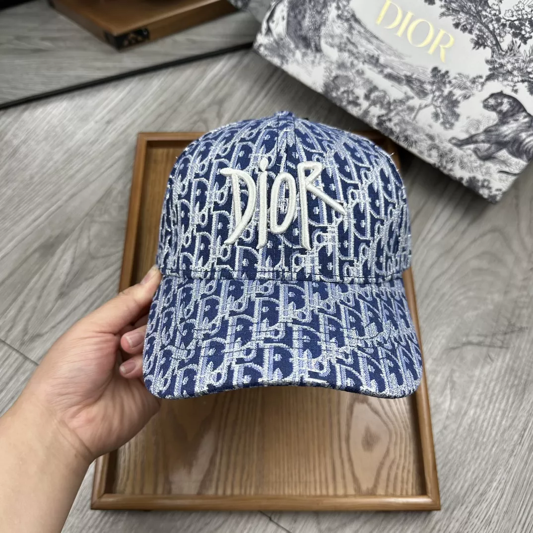 Christian Dior Caps DailyWear 8847