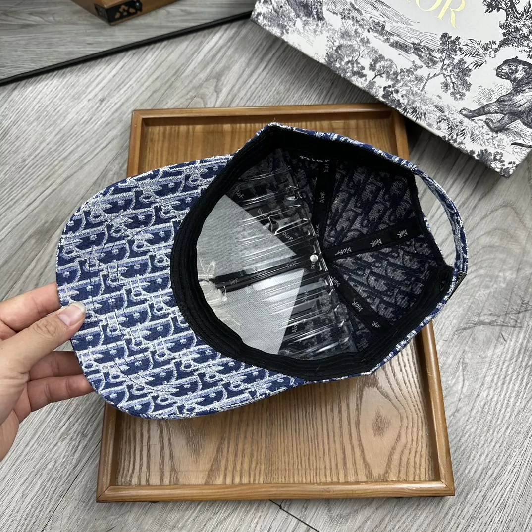 Christian Dior Caps DailyWear 8847