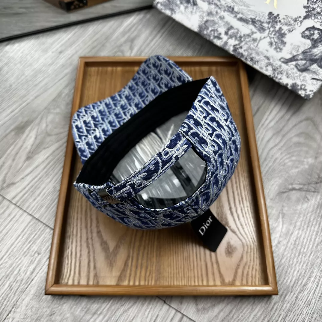 Christian Dior Caps DailyWear 8847
