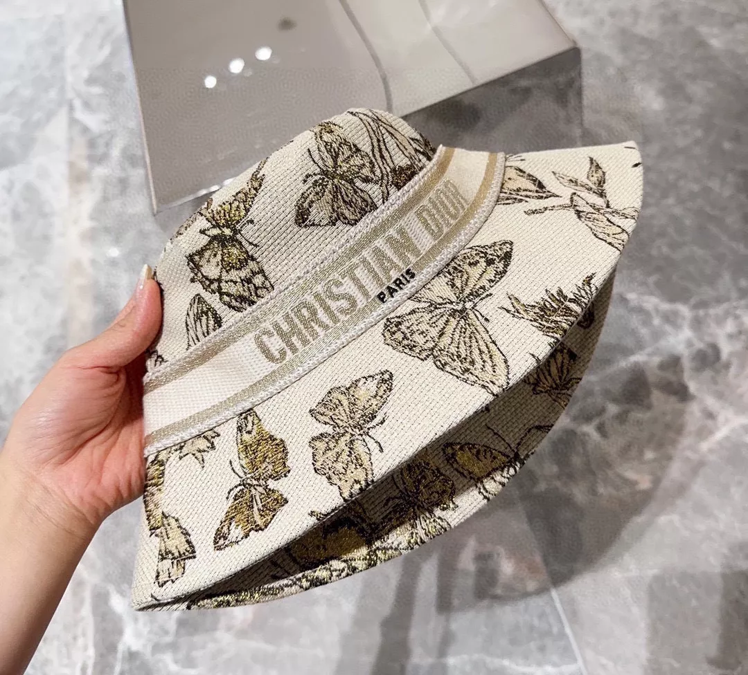 Christian Dior Caps Durable 4820