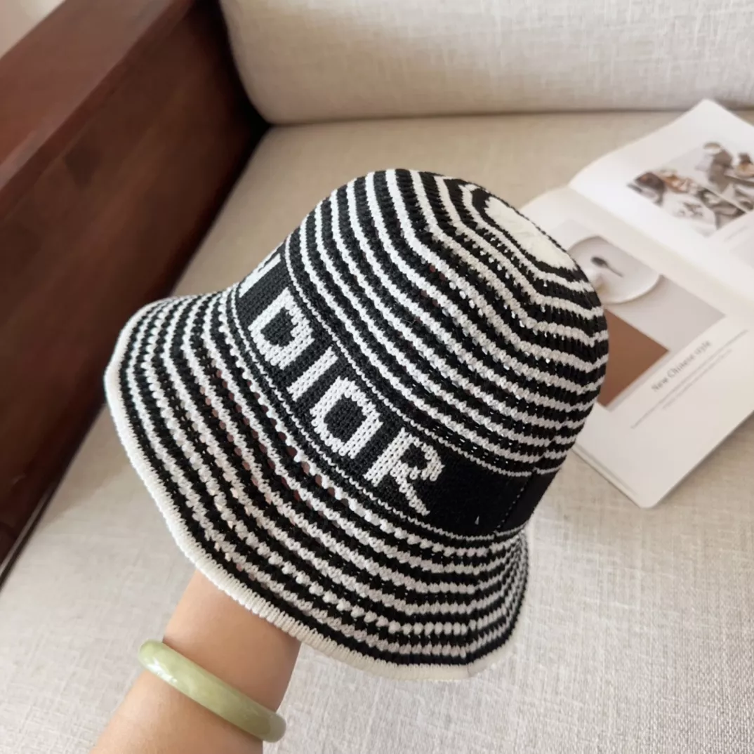 Christian Dior Caps Efficient 682