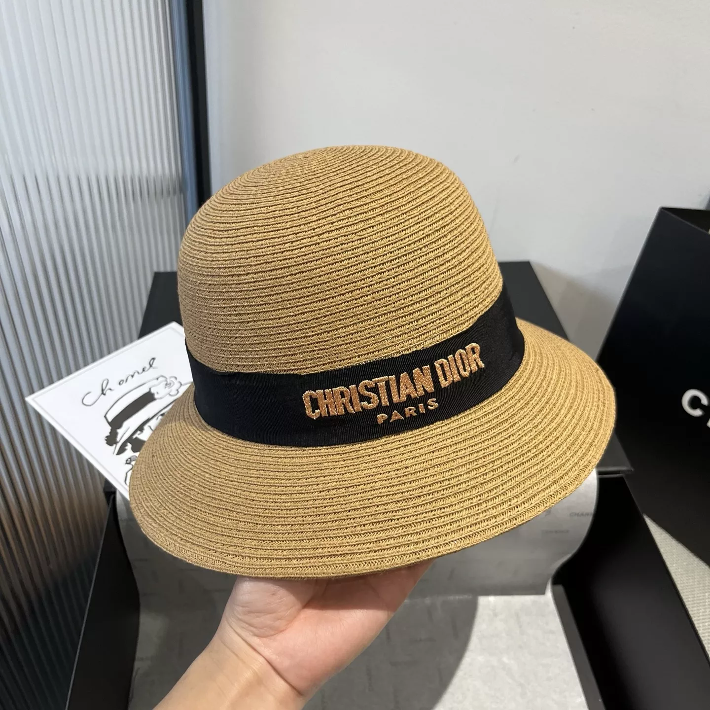 Christian Dior Caps EyeCatching 8678