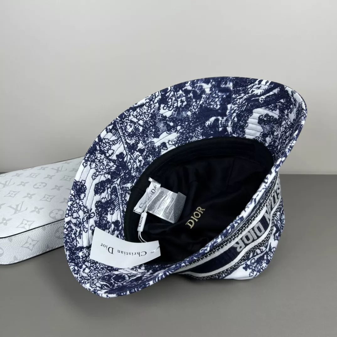 Christian Dior Caps Fashionable 7654