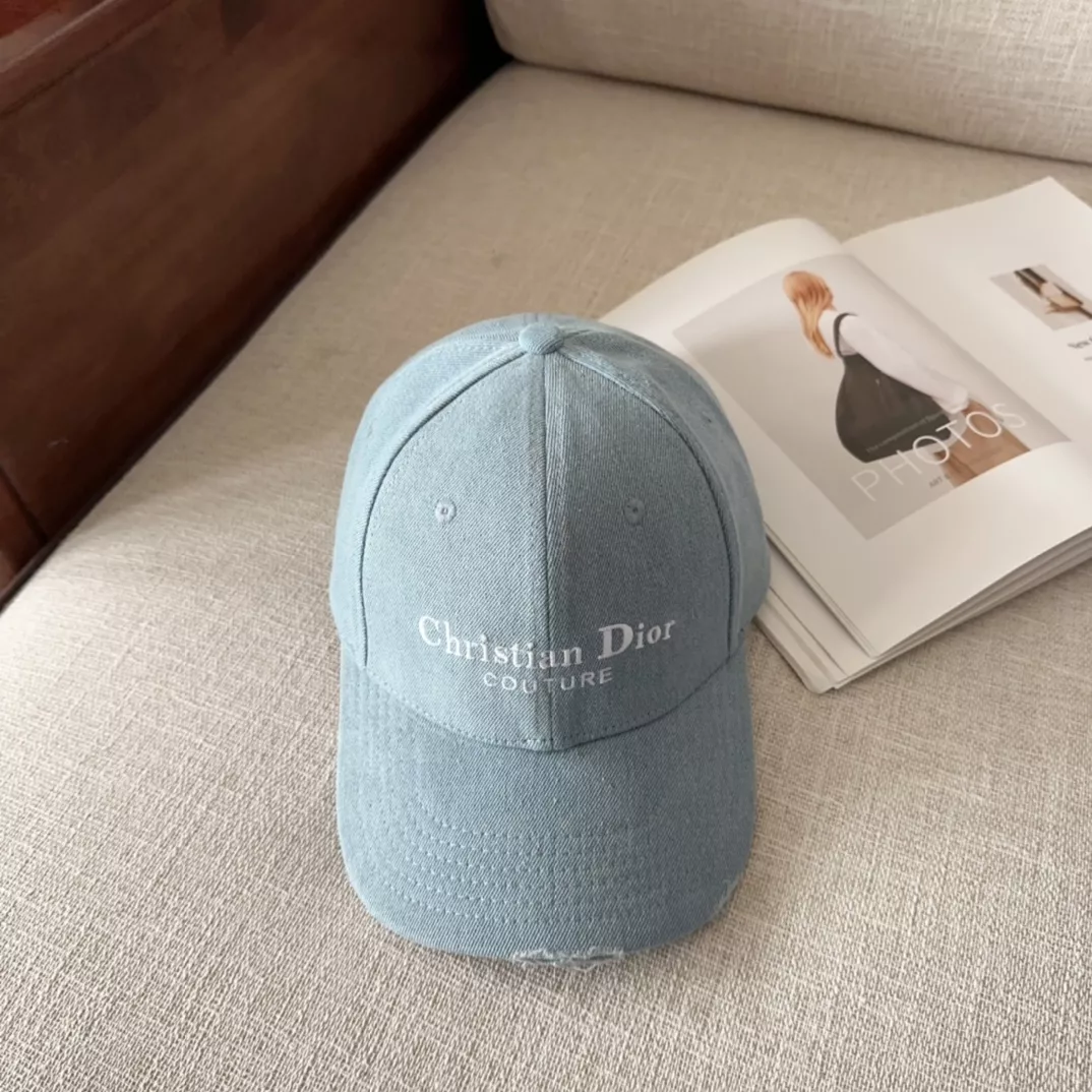 Christian Dior Caps Functional 8964