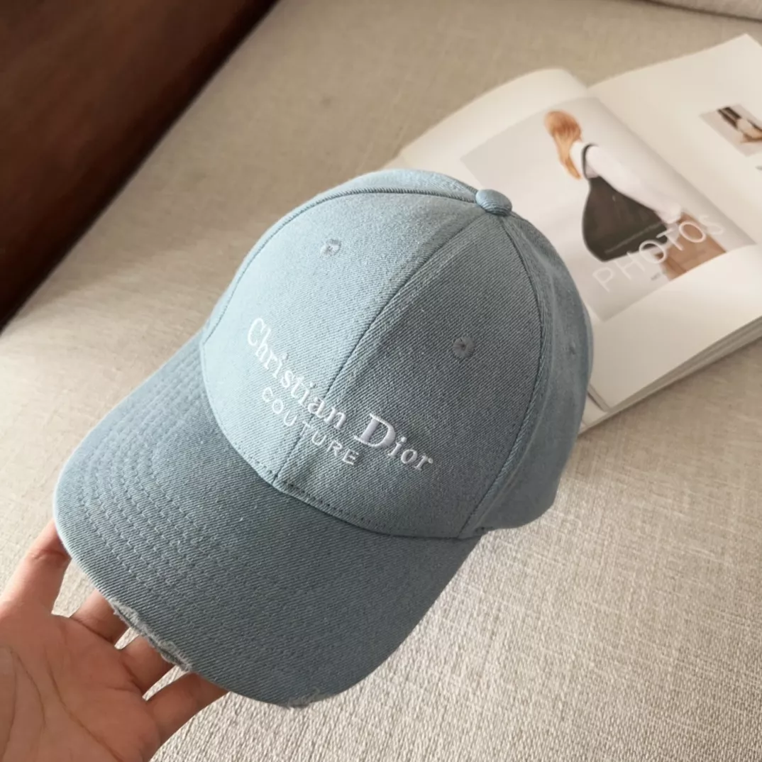 Christian Dior Caps Functional 8964