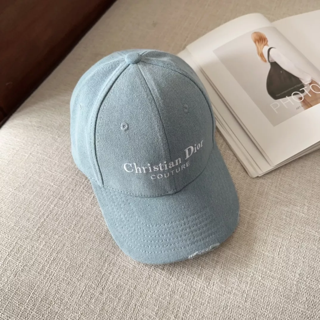 Christian Dior Caps Functional 8964