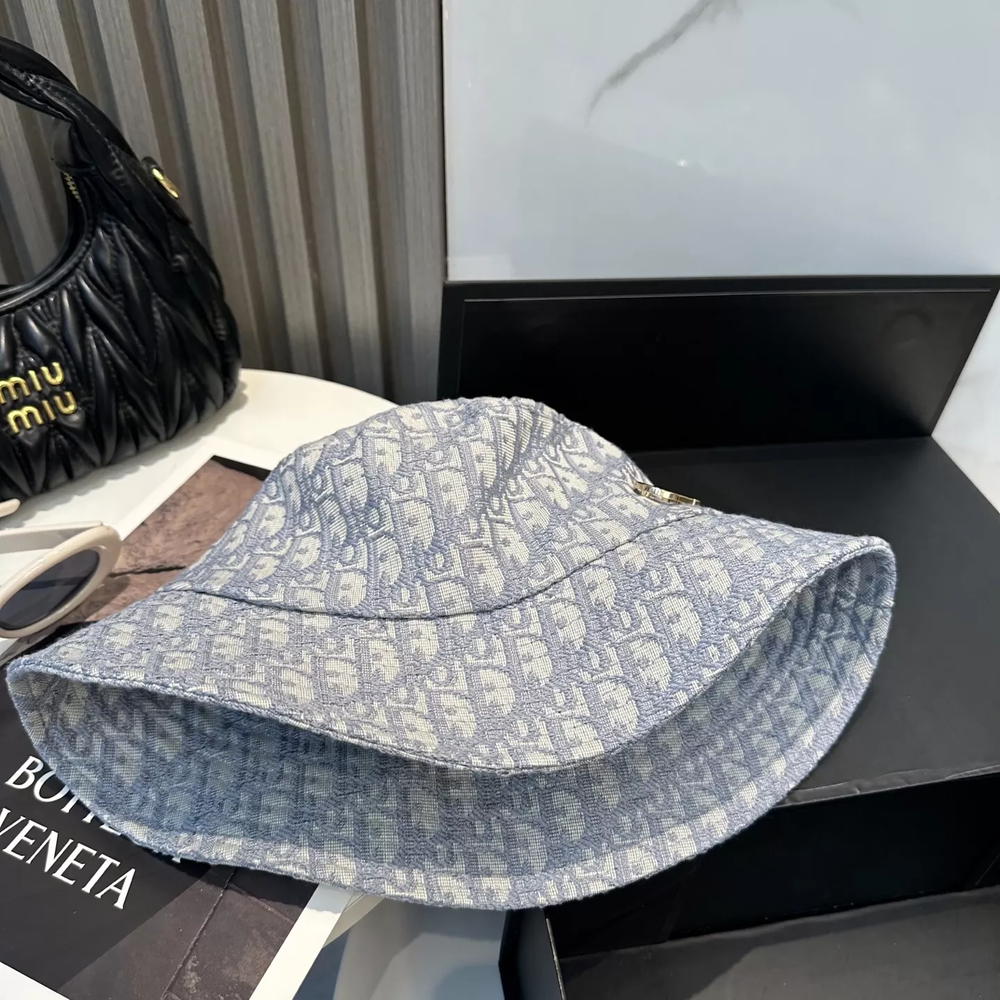 Christian Dior Caps GoAnywhere 4379