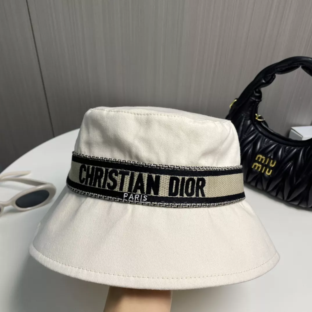 Christian Dior Caps GoodFit 3008
