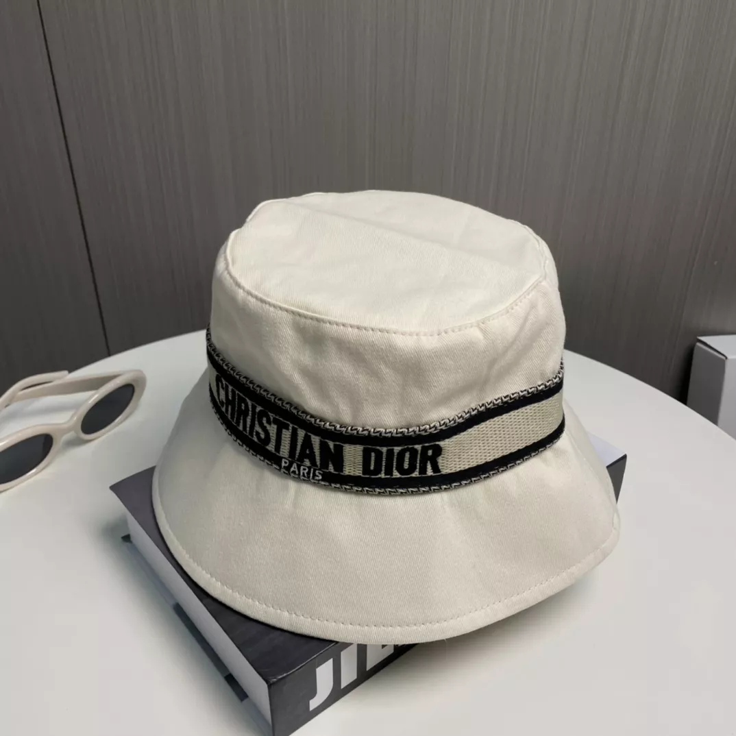 Christian Dior Caps GoodFit 3008