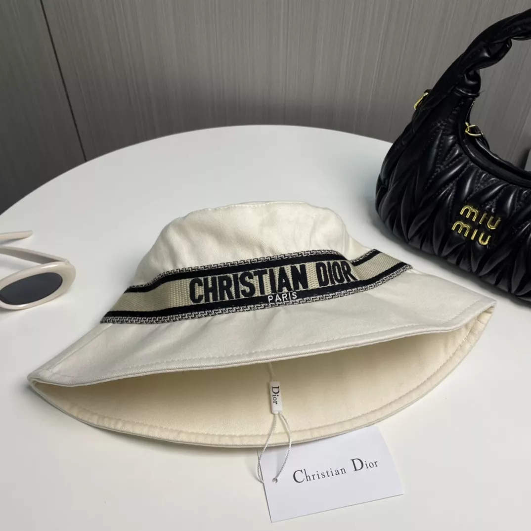 Christian Dior Caps GoodFit 3008