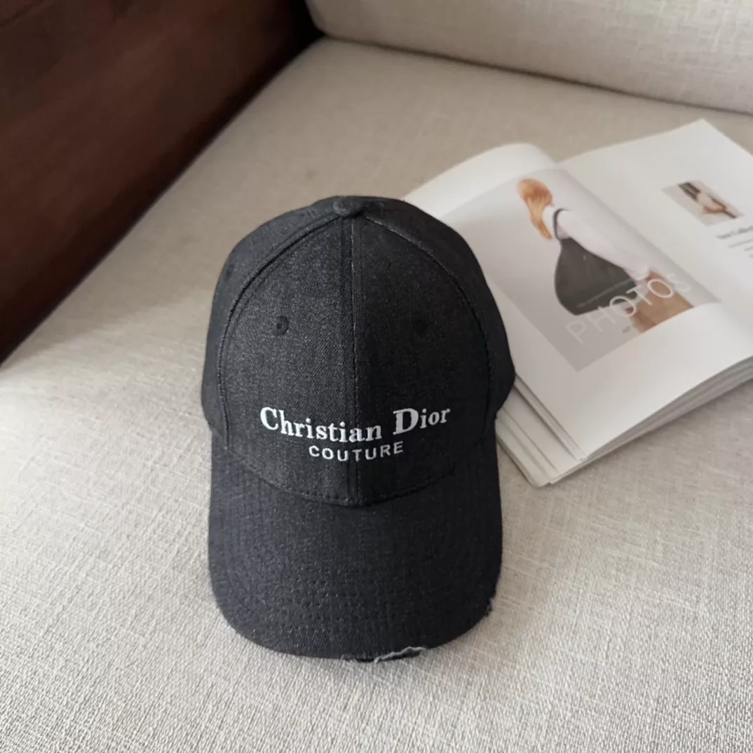 Christian Dior Caps GoodFit 7858
