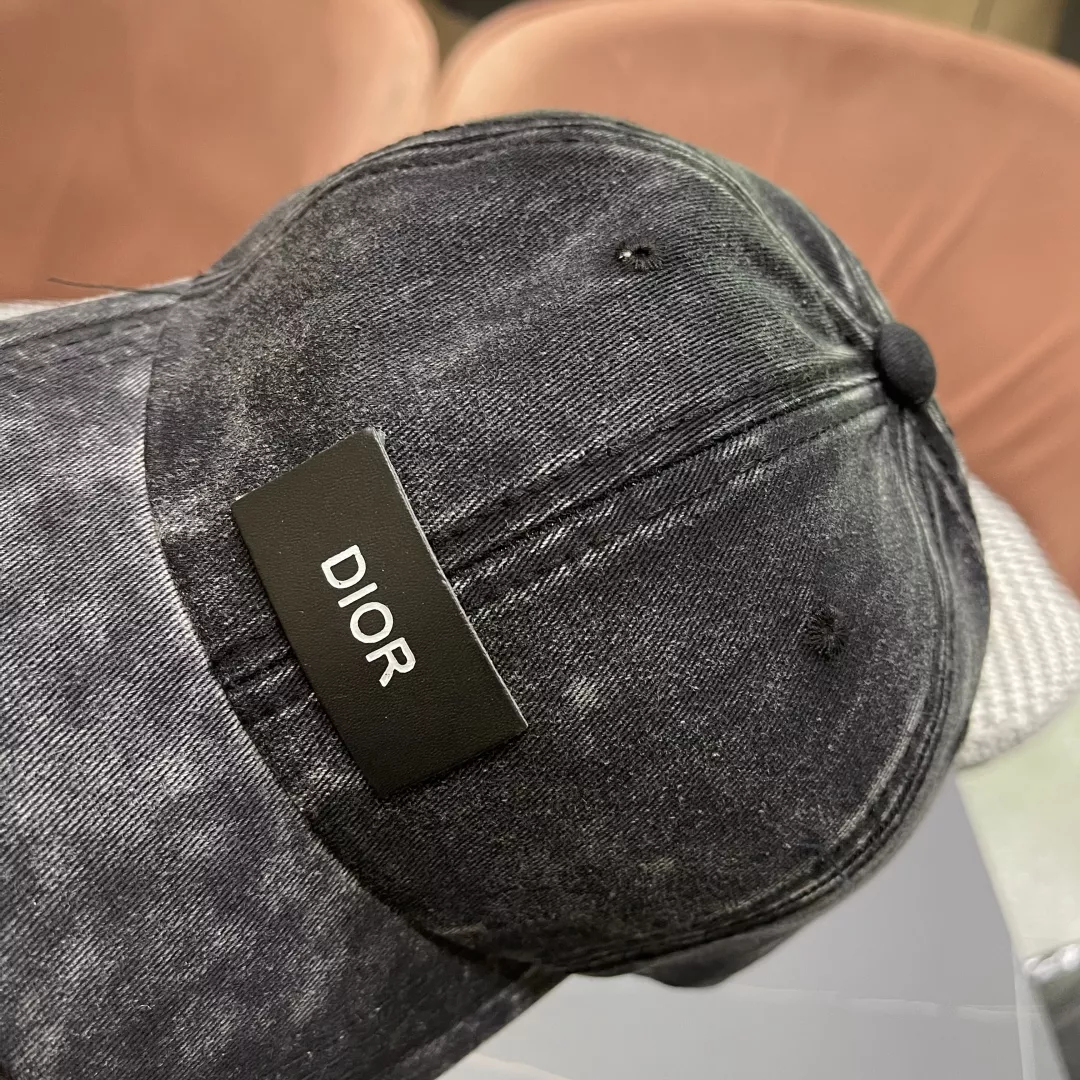 Christian Dior Caps HighQuality 2377