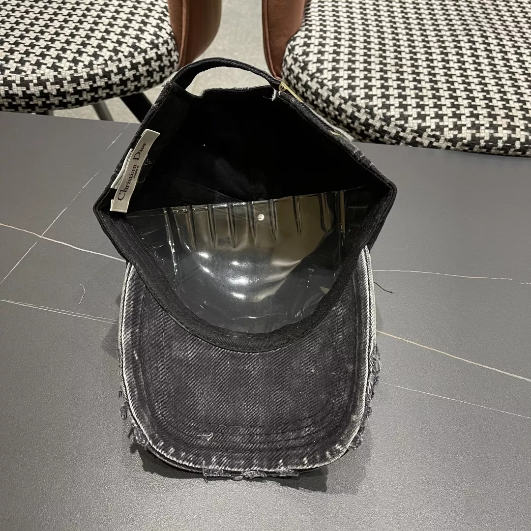 Christian Dior Caps HighQuality 2377