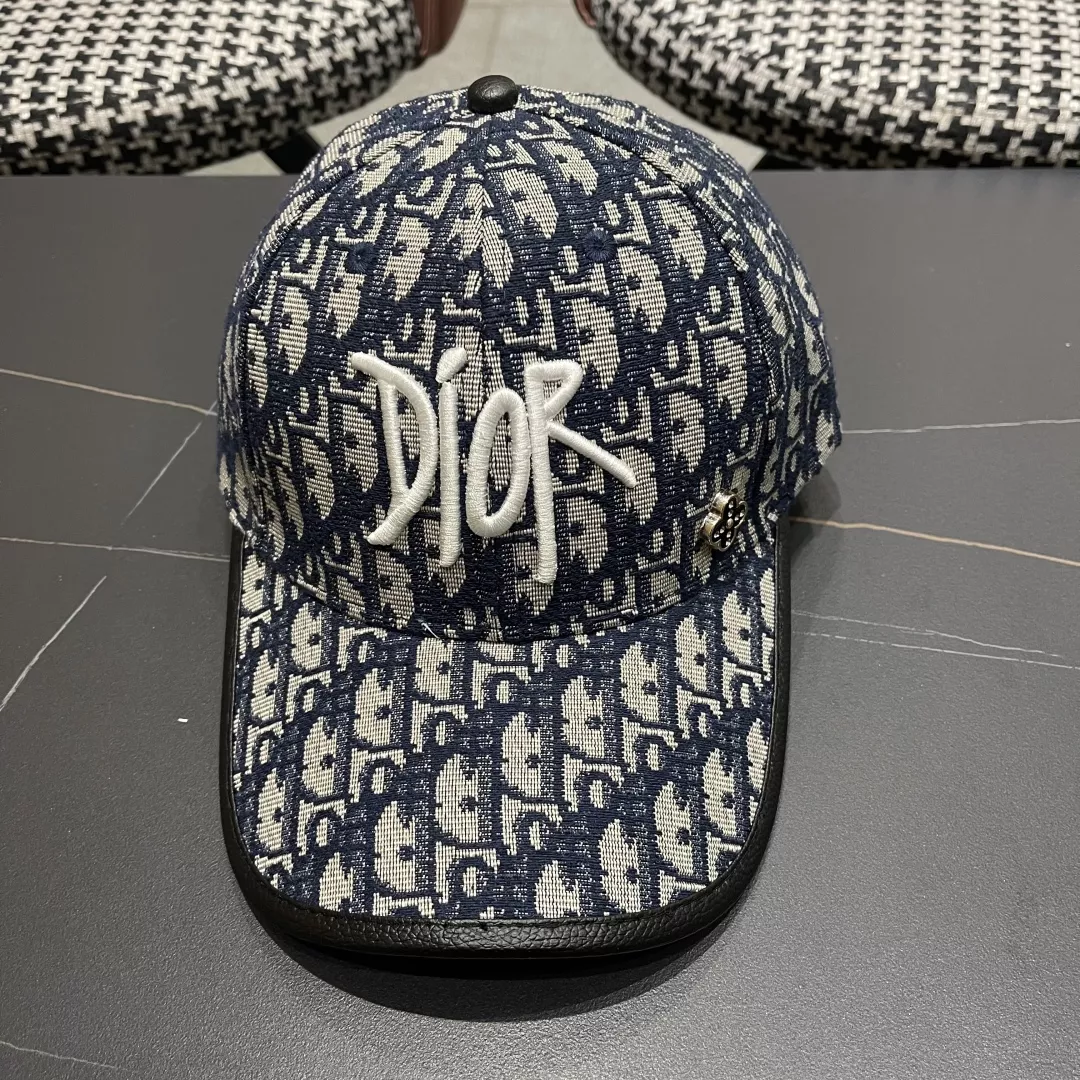 Christian Dior Caps Minimalist 776