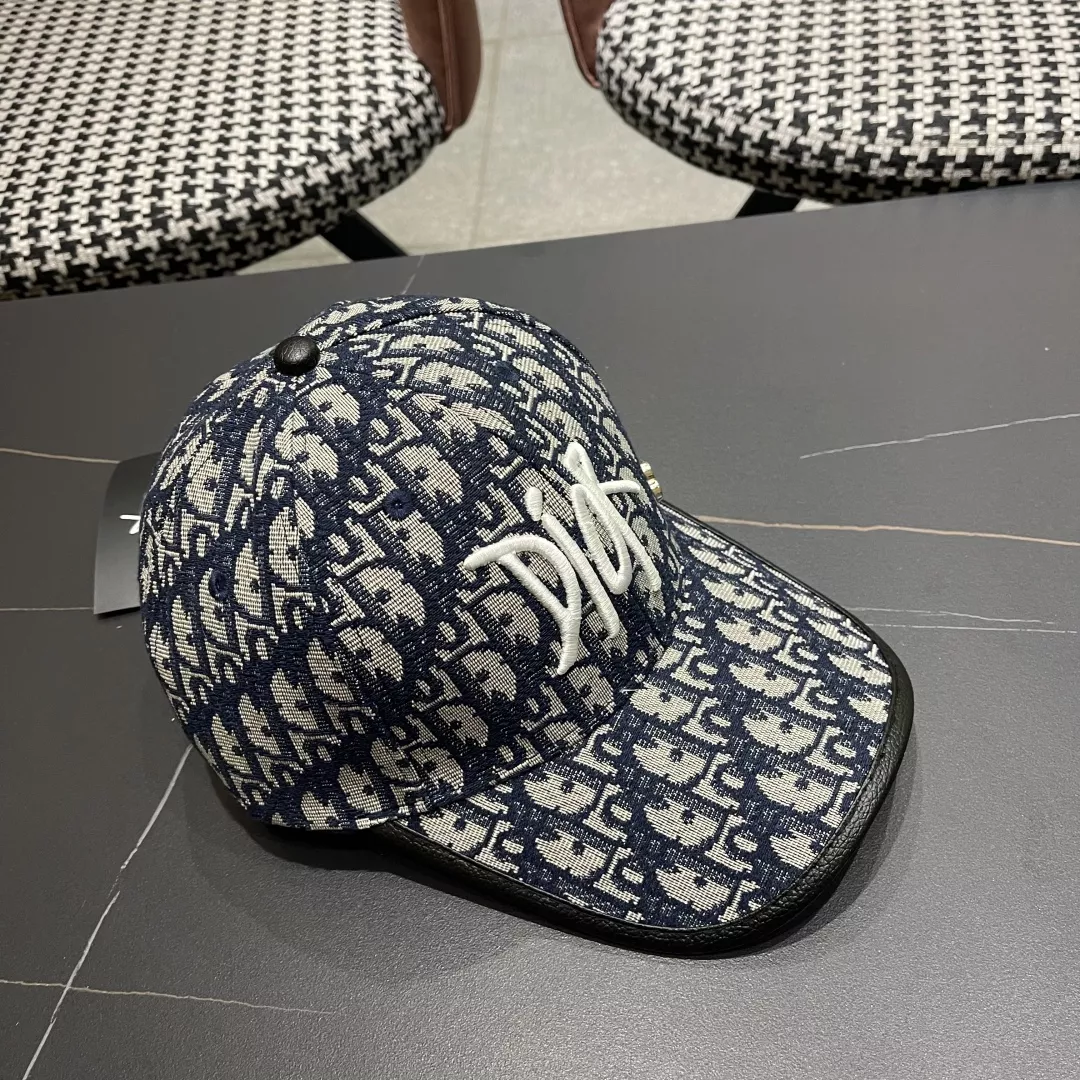 Christian Dior Caps Minimalist 776