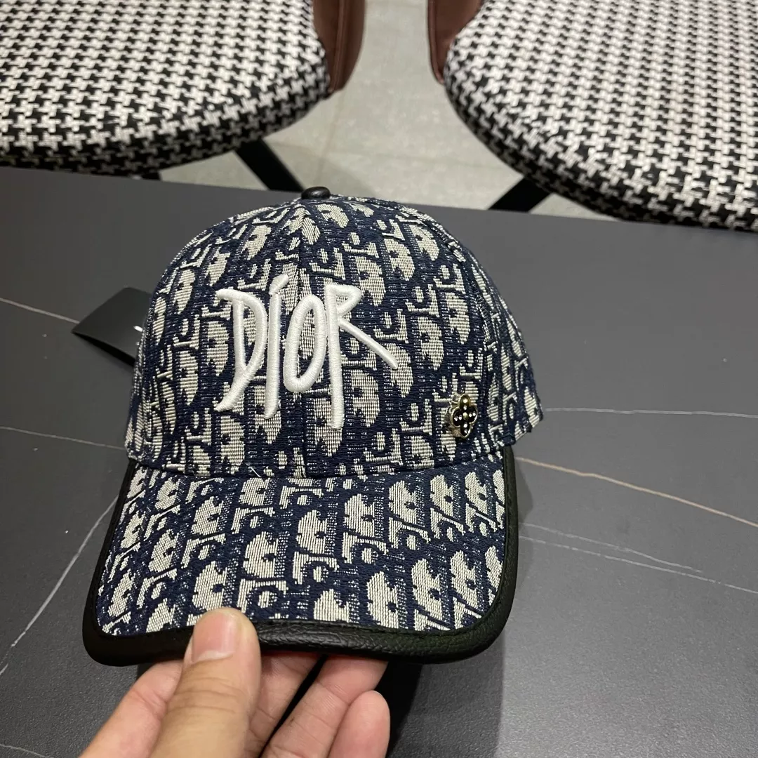 Christian Dior Caps Minimalist 776