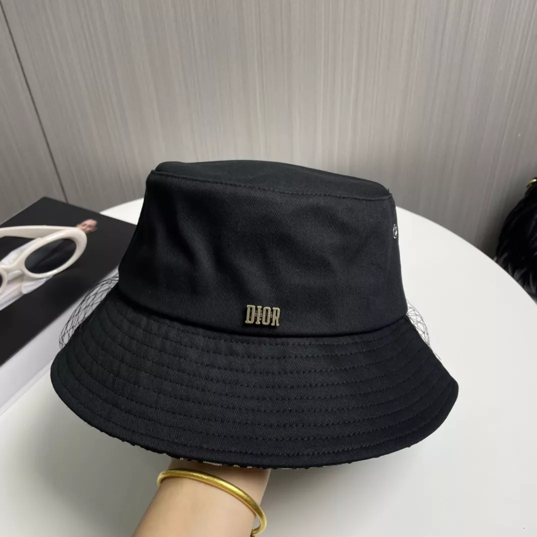 Christian Dior Caps Modern 1908