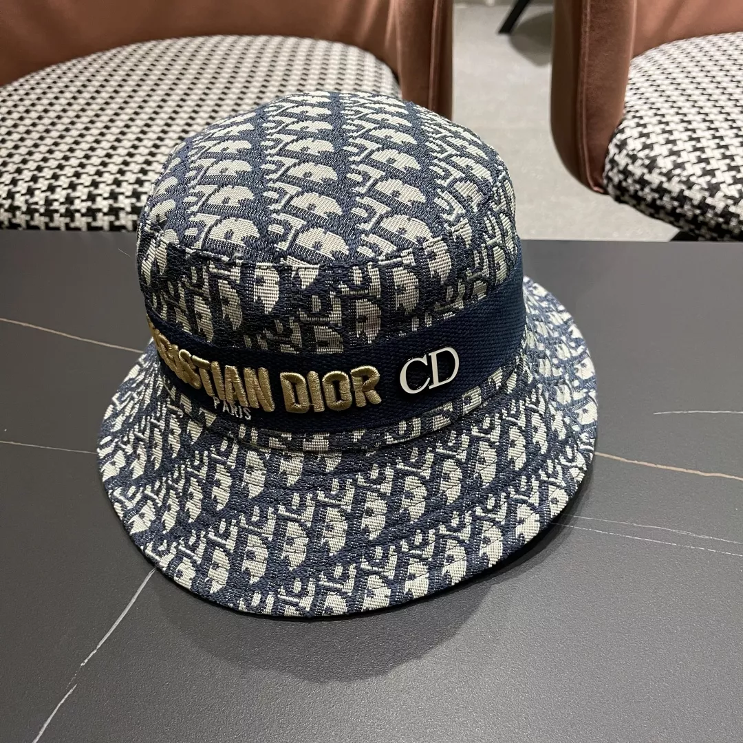 Christian Dior Caps Modern 9054