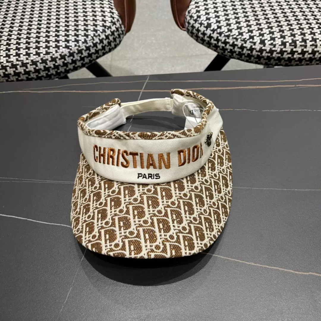 Christian Dior Caps Practical 7948