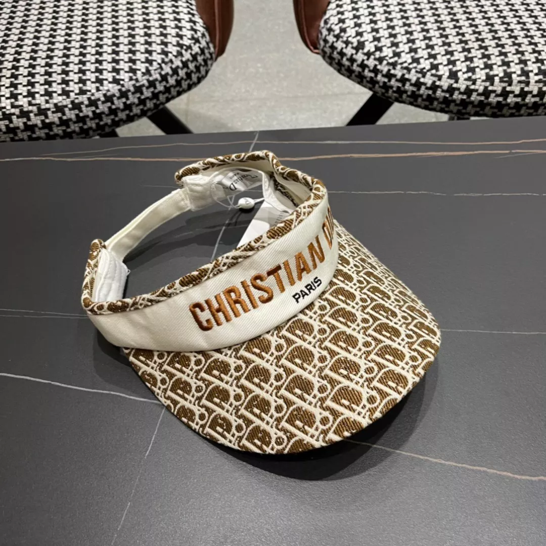 Christian Dior Caps Practical 7948