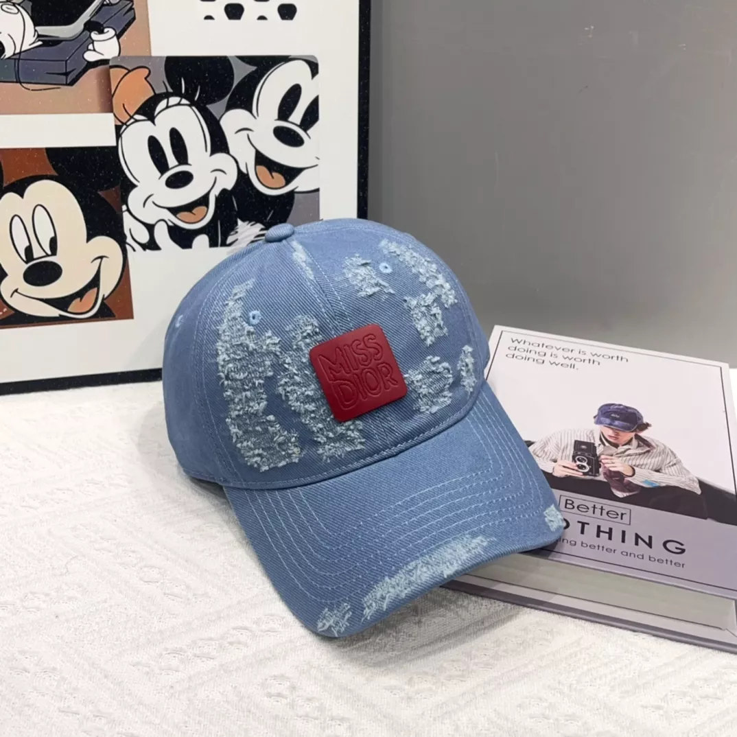 Christian Dior Caps Practical 9830