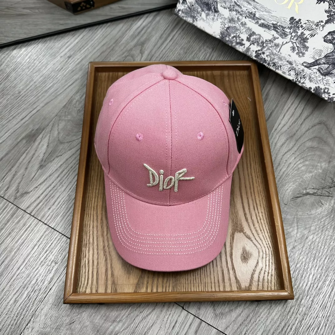 Christian Dior Caps Refined 1553
