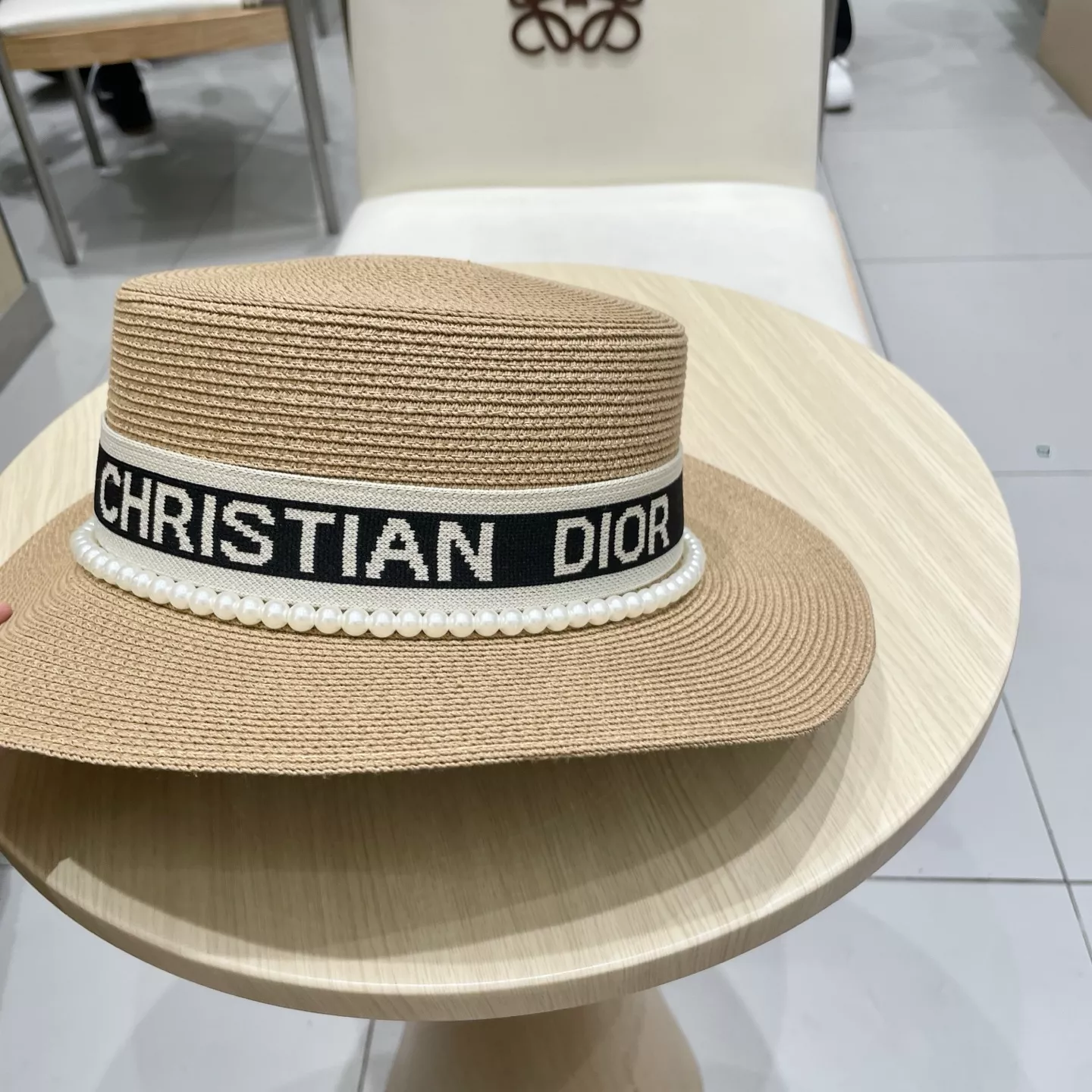 Christian Dior Caps Reliable 8933
