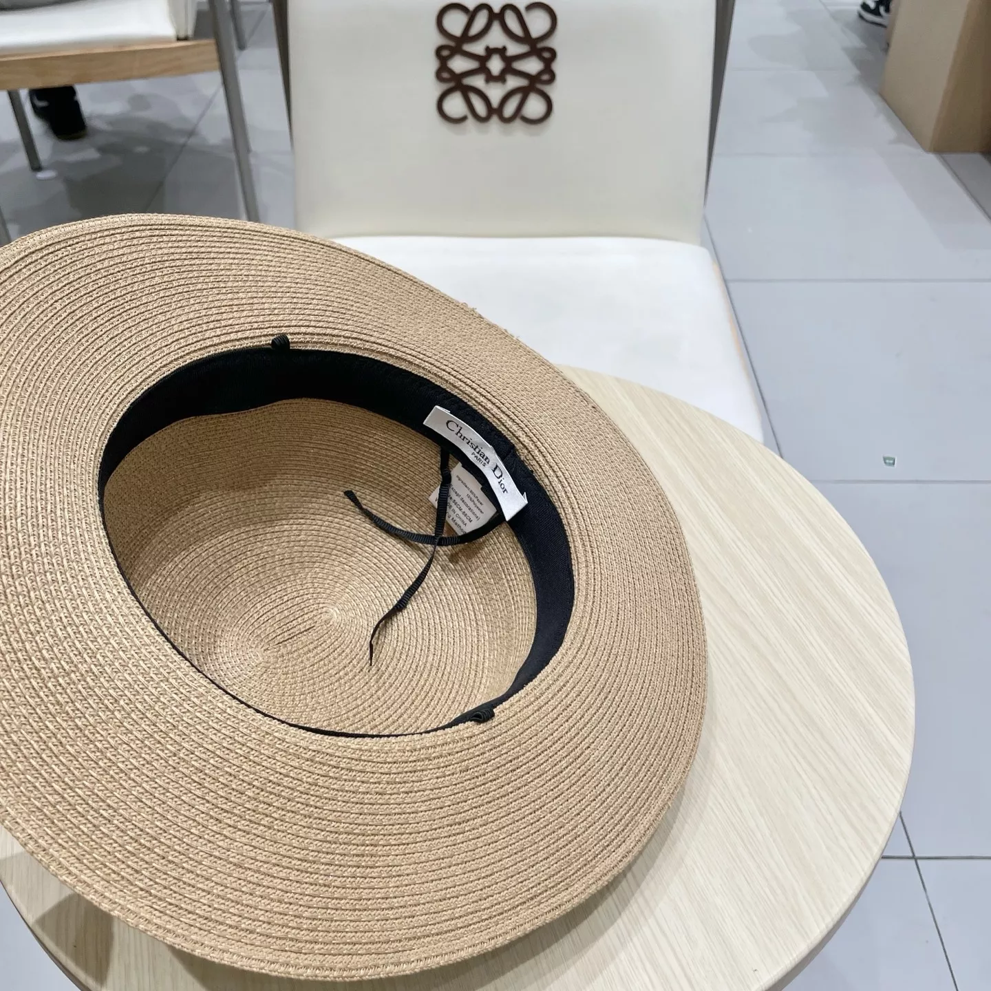 Christian Dior Caps Reliable 8933