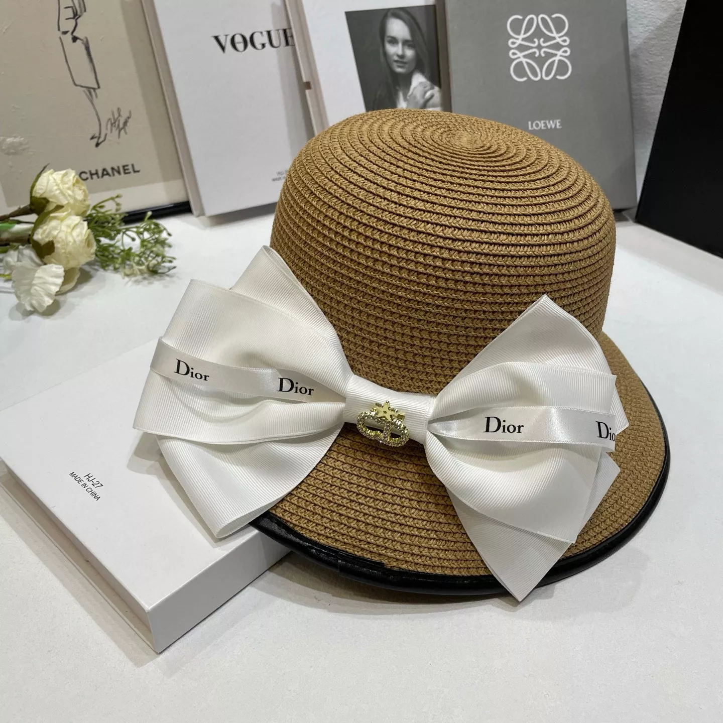 Christian Dior Caps Resilient 6827