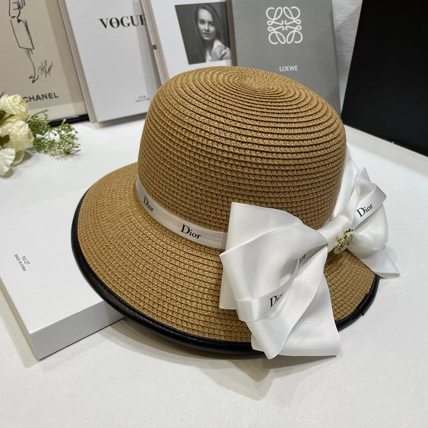 Christian Dior Caps Resilient 6827