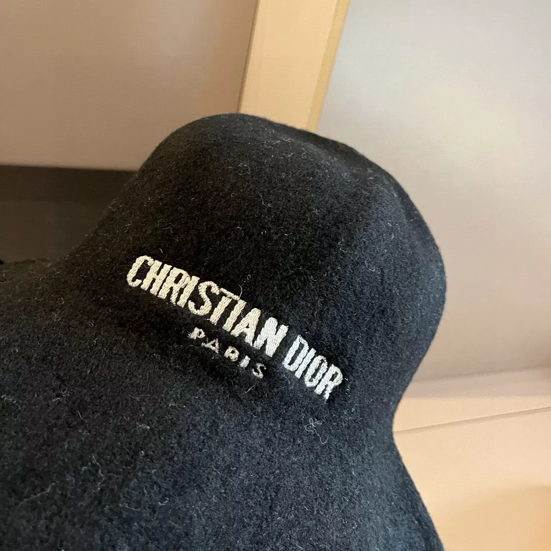 Christian Dior Caps SmartChoice 4718