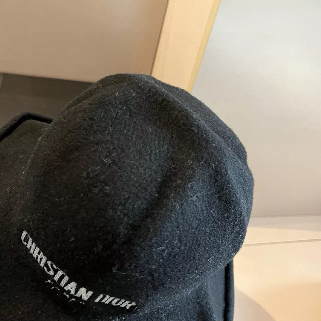 Christian Dior Caps SmartChoice 4718