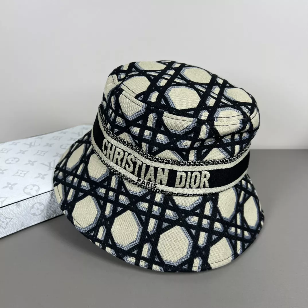 Christian Dior Caps SmartChoice 4726